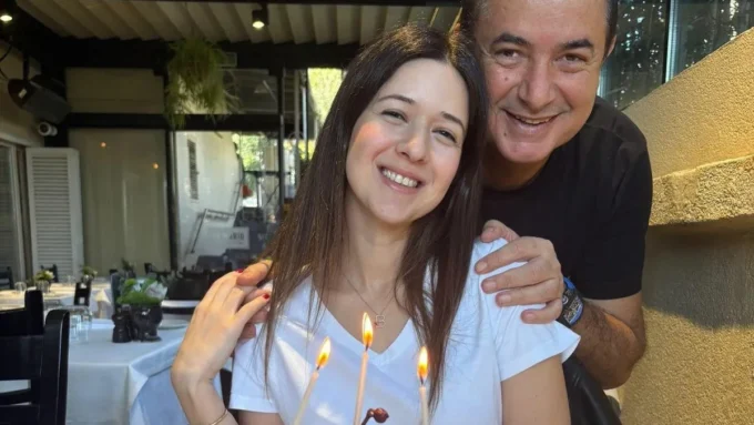 Acun Ilıcalı'dan Kızı Banu'ya Sürpriz Doğum Günü Kutlaması