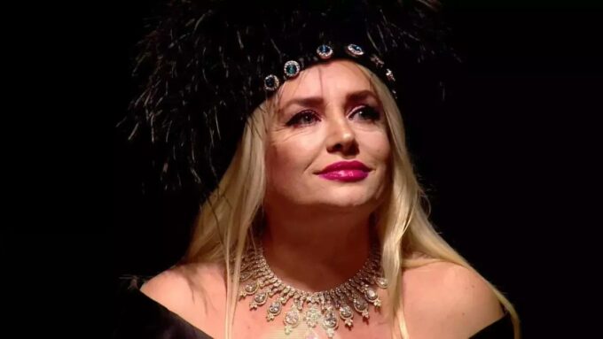 Banu Alkan Hastaneye Kaldırıldı