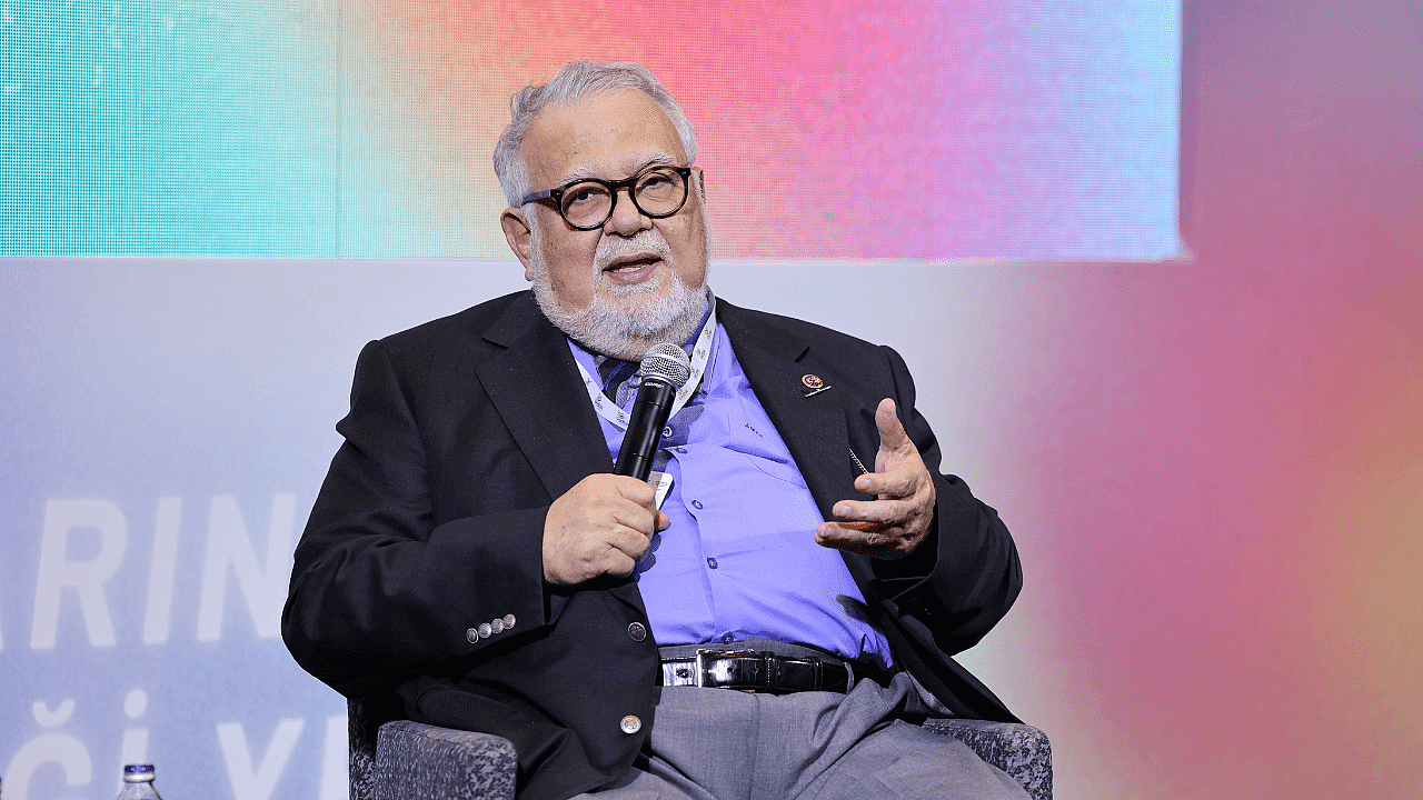 Celal Şengör’den Neşet Ertaş Hakkında Tartışma Yaratan Sözler