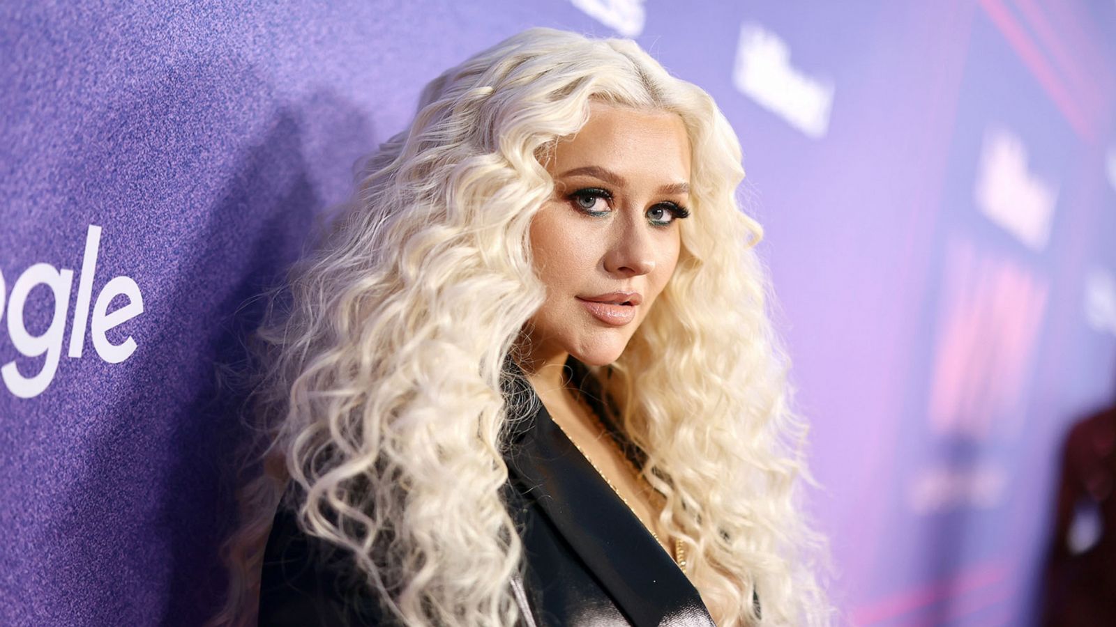 Christina Aguilera, Kendini Kabul Etme Yolculuğunu Anlattı