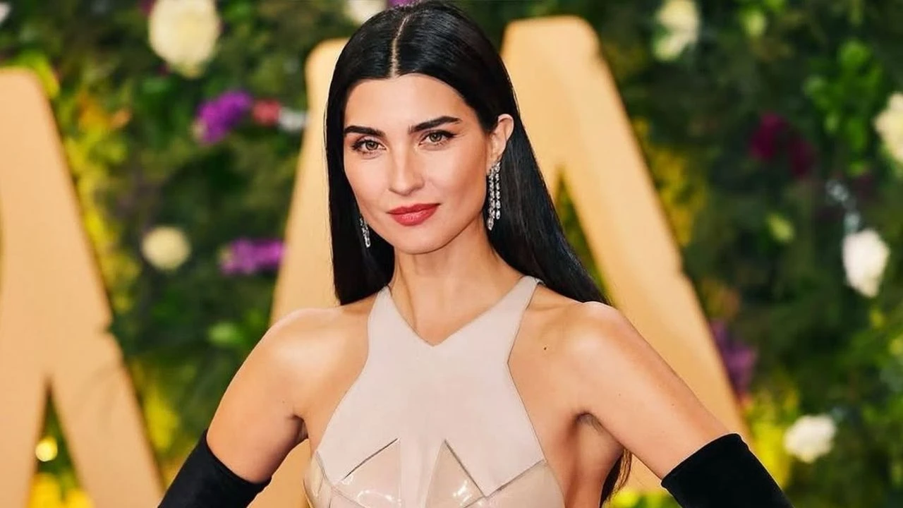 Joy Awards’da Tuba Büyüküstün Rüzgarı