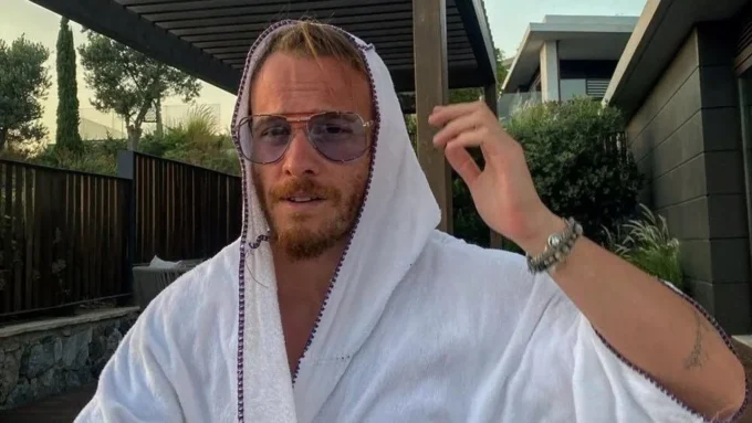 Kerem Bürsin ve Melisa Sabancı Tapan’dan Ayvalık'ta Romantik Kaçamak