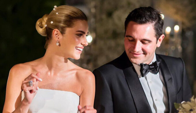 Nazlı Sabancı'dan Hacı Sabancı ile "Aramız İyi" Pozları