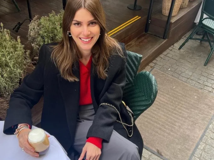 Nazlı Sabancı'ın Kayak Tatili Paylaşımı