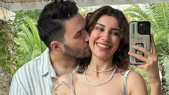 Nisan Hakan ve Seda Özkan Bebeklerini Kaybetti