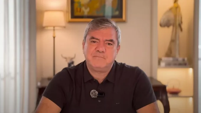 Yılmaz Özdil Kalp Krizi Geçirdi