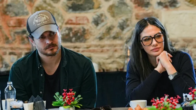 Çağatay Ulusoy ve Demet Özdemir Aynı Dizide