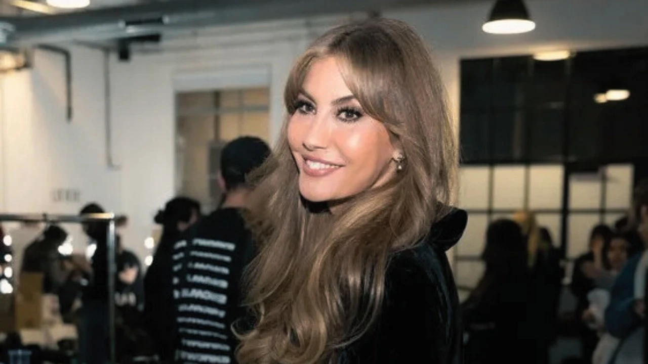 Çağla Şıkel, Yeni İlişkisini Açıkladı: Kalbim Çarpıyor!