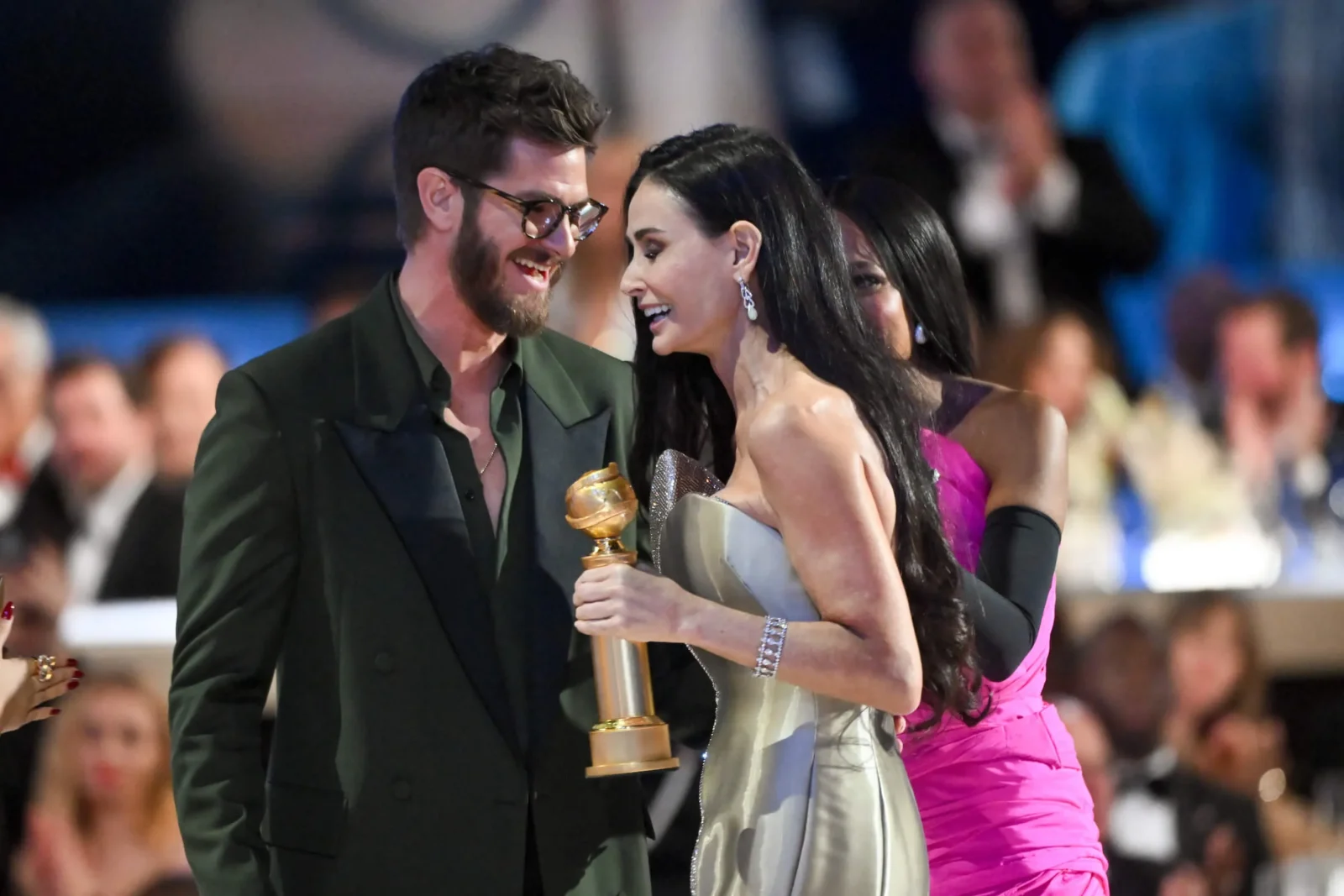 Demi Moore ve Andrew Garfield Aşk mı Yaşıyor