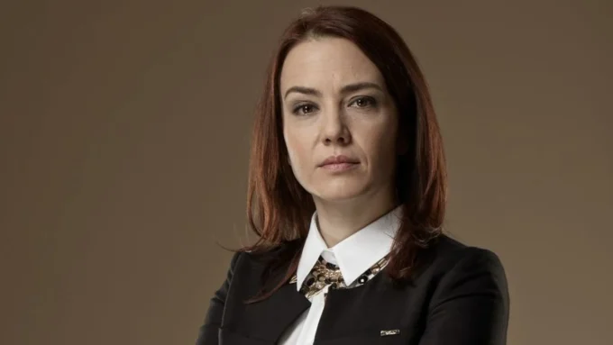 Deniz Uğur, Prens Dizisine "Macar Kraliçesi" Olarak Dahil Oldu!