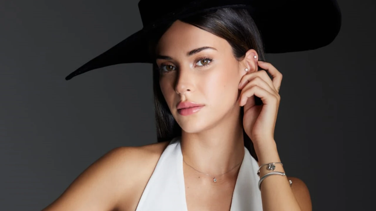 Devrim Özkan’ın Sevgililer Günü Paylaşımı Olay Yarattı