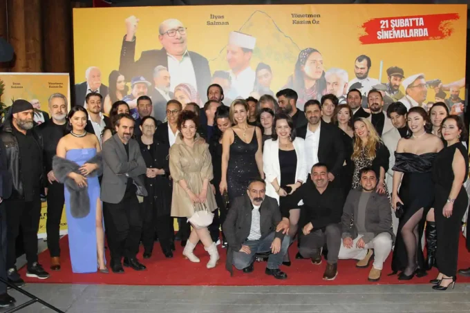 İlyas Salman ve Ömür Arpacı’lı 'Oy'una Geldik' Filminin Galası Büyük Bir Katılımla Gerçekleşti