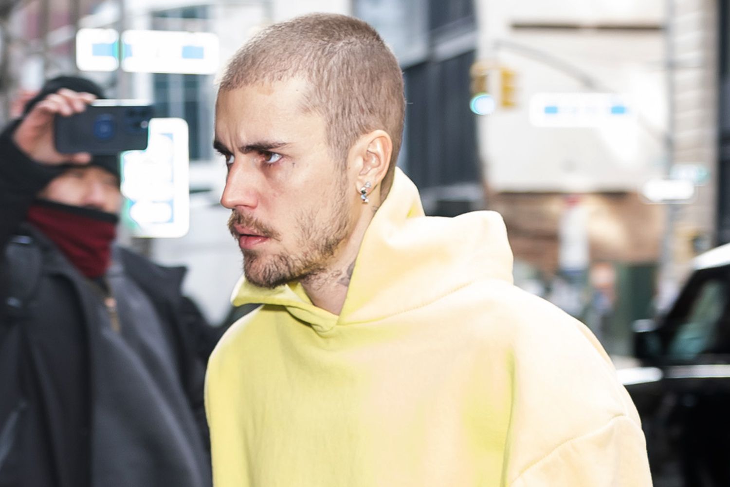 Justin Bieber’ın Düşük Bel Pantolonu Gündem Oldu!