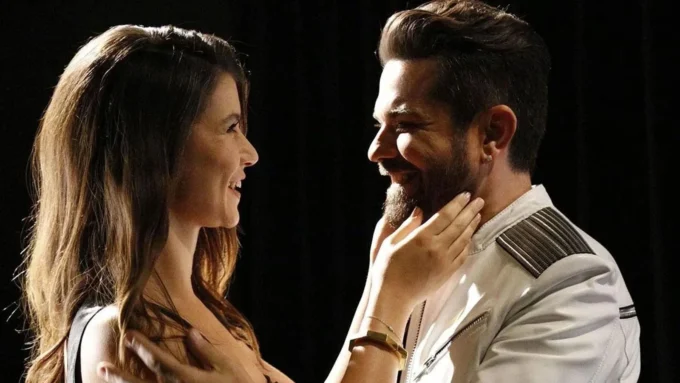 Kenan Doğulu’dan Beren Saat’e: "İyi ki Doğmuş Canım Sevgilim"