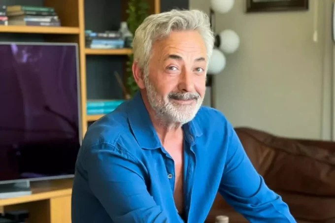 Mehmet Aslantuğ Yeni Bir Aşka Yelken Açtı