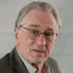 Robert De Niro Baba Olmanın Tadını Çıkarıyor