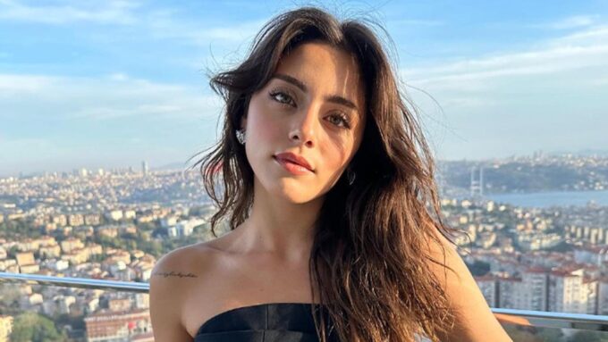 Sıla Türkoğlu, İlk Buluşma Anısını Paylaştı