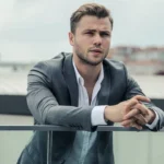 Tolga Sarıtaş Sete Giderken Kaza Geçirdi