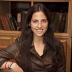 Zehra Çilingiroğlu'nun Spor Tutkusu: Babasıyla Golf, Annesiyle Tenis Keyfi