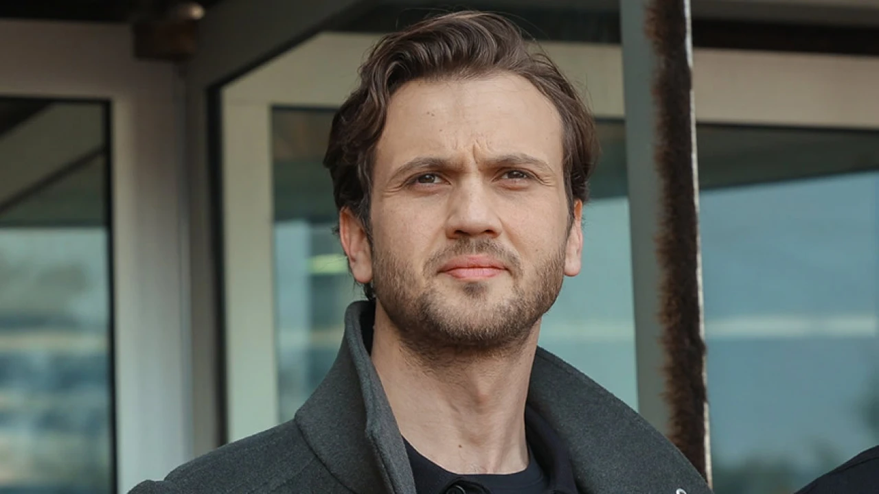 Aras Bulut İynemli’nin Deha Setinde Ayağı Kırıldı