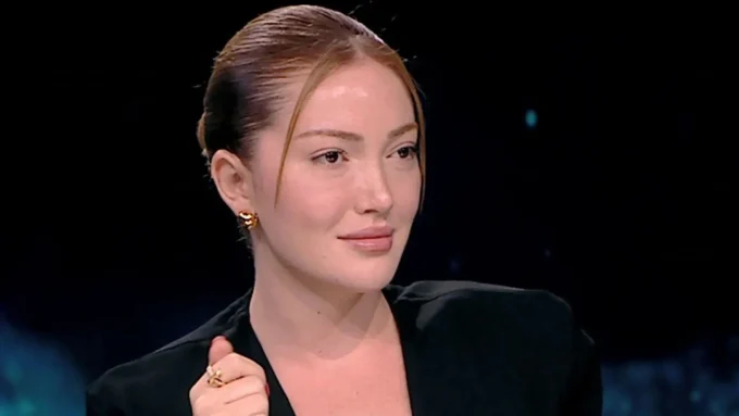 Danla Bilic ve Beşiktaşlı Futbolcu Emirhan Topçu Aşkı Mı Yaşıyor