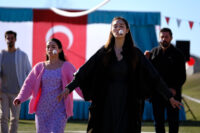 Gönül Dağı 172. Bölüm: Eltilerin Tatlı Rekabeti ve Taner’in Aşk Dolu Hediyesi