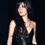 Hande Erçel, Balmain Defilesinde Büyüledi