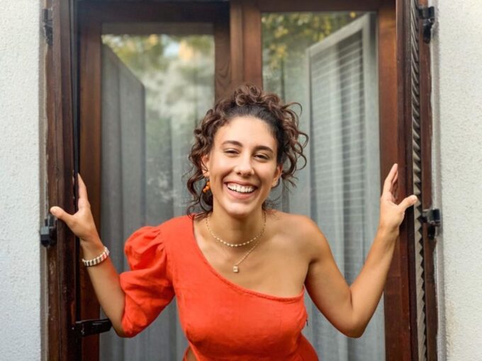 Hivda Zizan Alp, "Çift Kişilik Oda" Dizisine Katıldı