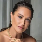 Hülya Avşar'dan Otobiyografik Filmi "Selfi"nin İkincisi Geliyor