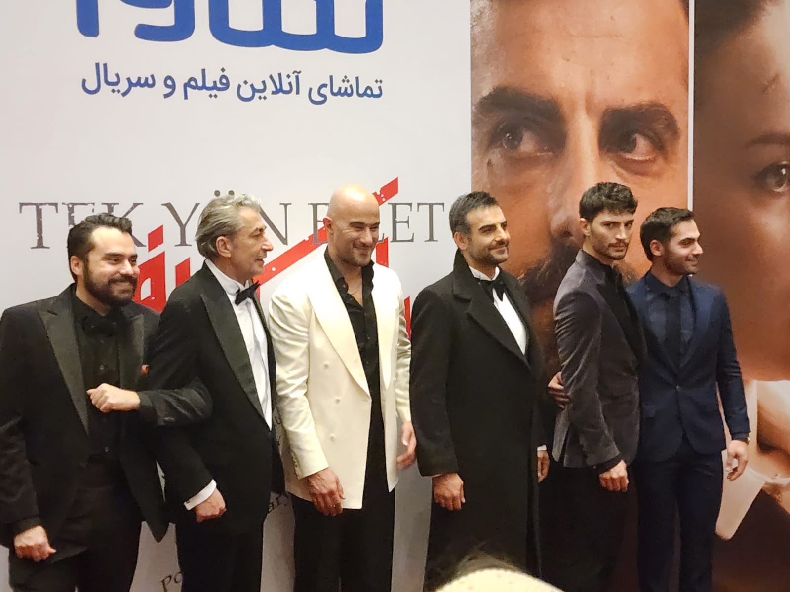 İlhan Şen ve Erkan Petekkaya Tahran'da Sevgi Seliyle Karşılandı