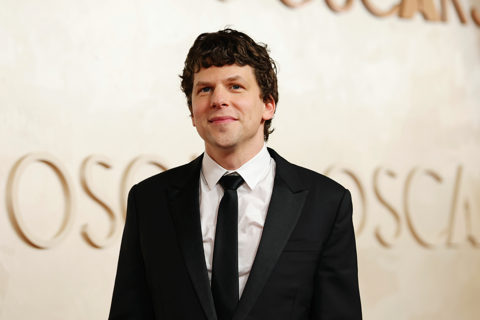 Jesse Eisenberg Polonya Vatandaşı Oldu
