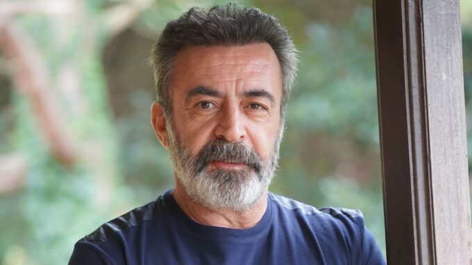 Levent Ülgen, “Çift Kişilik Oda” Dizisinde Çetin Karakterine Hayat Verecek