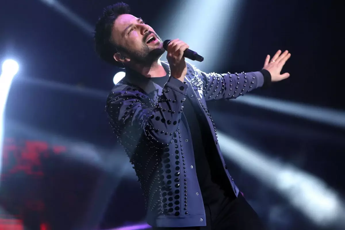 Megastar Tarkan'dan Ekrem İmamoğlu'na Destek Mesajı