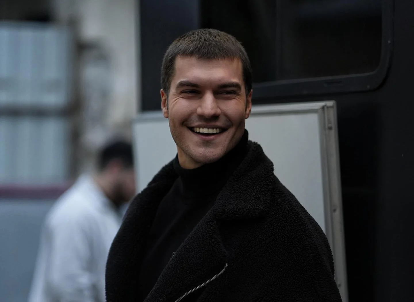 Özgü Delikanlı "Bahar" Kadrosuna Katıldı!