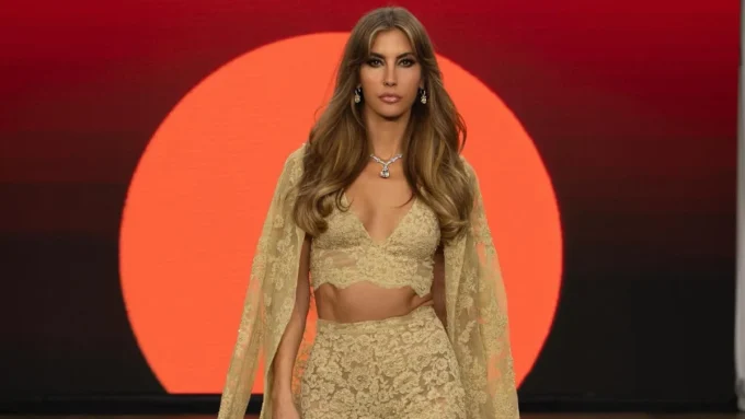 Ünlü Manken Çağla Şıkel’in Kahvaltısı Olay Oldu