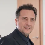 Yiğit Özşener, Gain'in "Karanlık Oda" Dizisinde