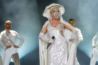 Ajda Pekkan’ın Sahne Tarzı Olay Yarattı: Maskeli Süperstar Gecesi