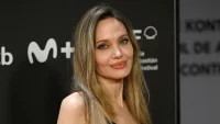 Angelina Jolie San Sebastián Film Festivali’ne Damga Vurdu