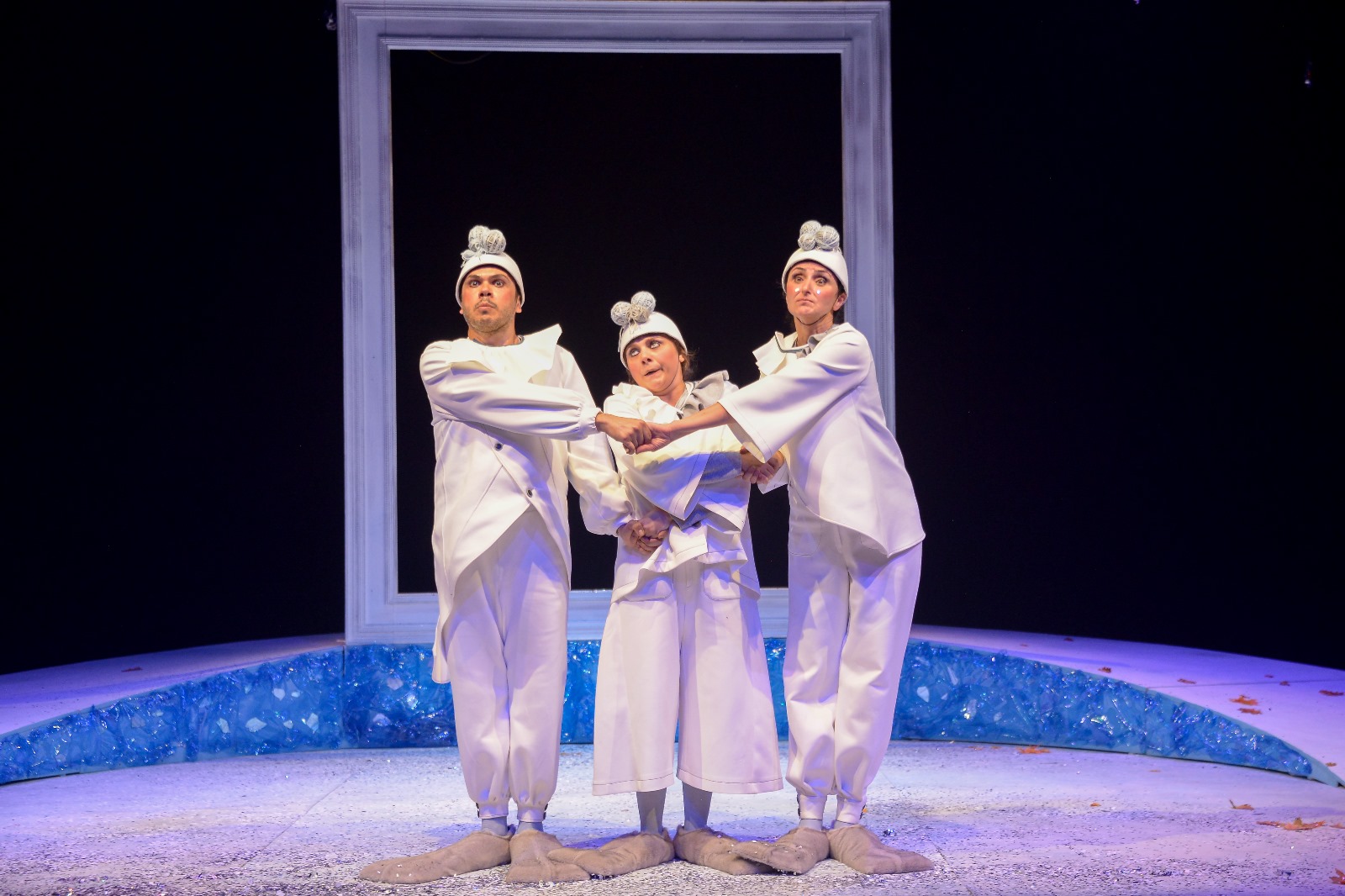 Ankara Devlet Tiyatrosu “Kış” Oyunu ile Çocuklara Büyülü Bir Yolculuk Sunuyor