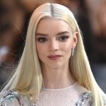 Anya Taylor Joy Bodrum’da Tatiline Devam Ediyor: Gözlerden Uzak, Ailesiyle Huzurlu Bir Kaçamak