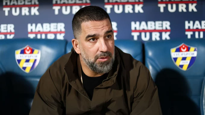 Arda Turan’dan Güçlü Çağrı: “Bu Savaşlara Son Vermeliyiz!”