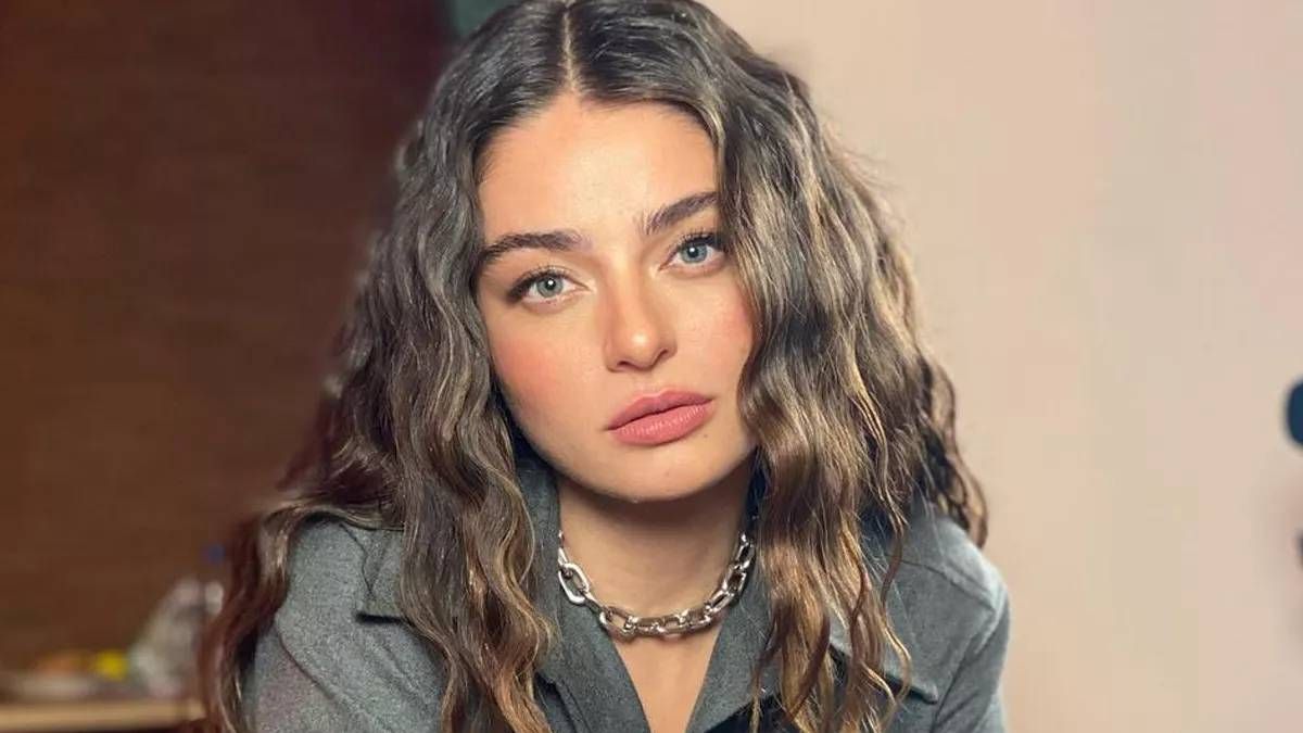 Ayça Ayşin Turan’ın “Rüzgârlı Pazar”daki Partneri Özgür Cem Tuğluk Oldu