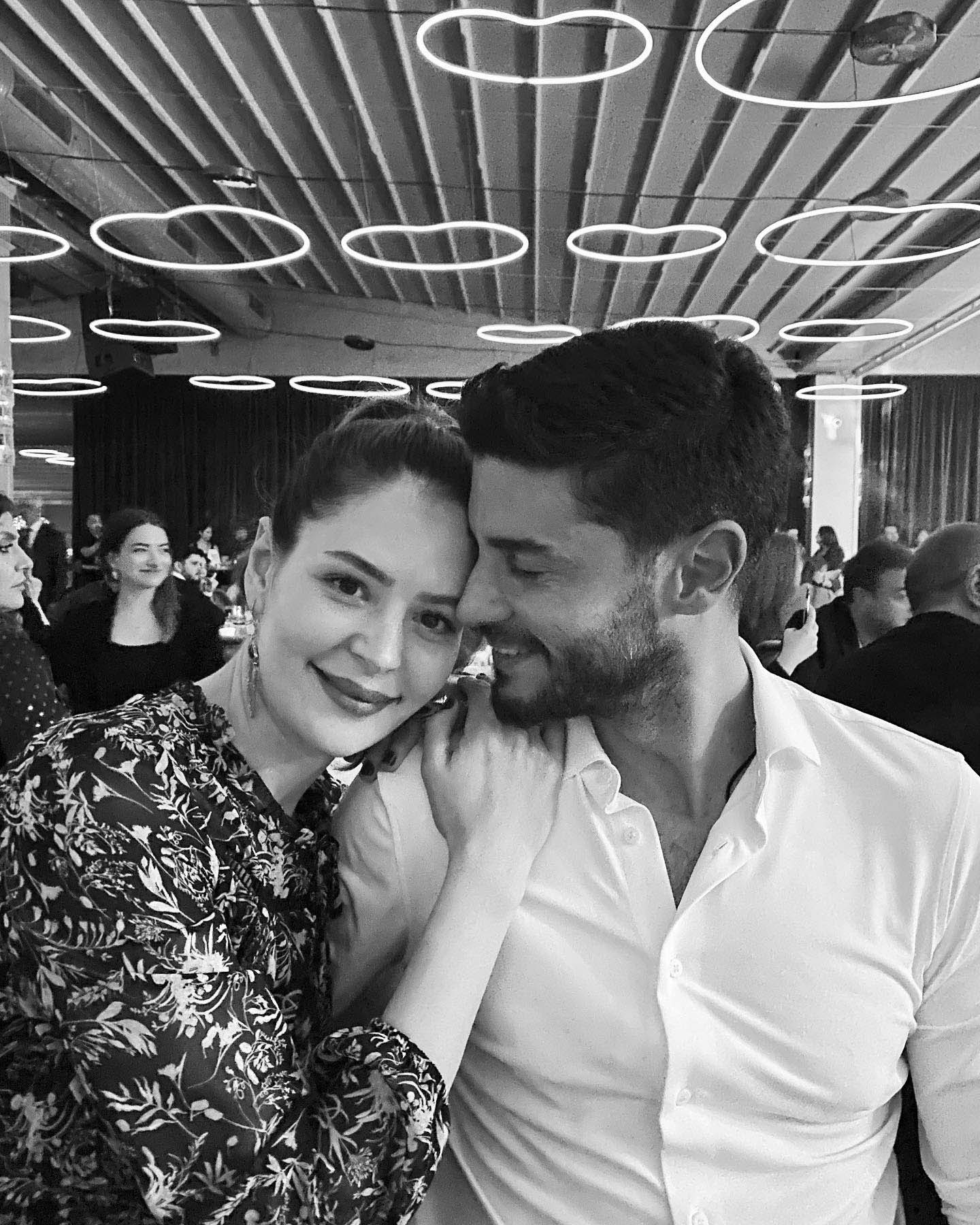 Berk Oktay ve Yıldız Çağrı Atiksoy’un Evliliğinde Kriz Gündeme Geldi