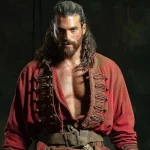 Can Yaman Sessizliğini Papa'nın Sözleriyle Bozdu: "Cesur Ol!"