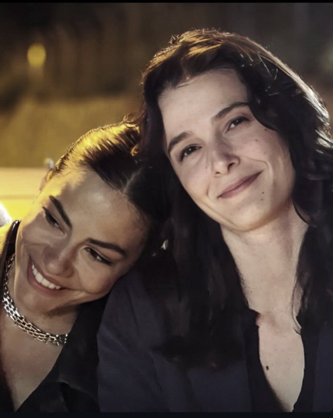 Demet Özdemir’den Büşra Develi’ye Duygusal Doğum Günü Kutlaması!