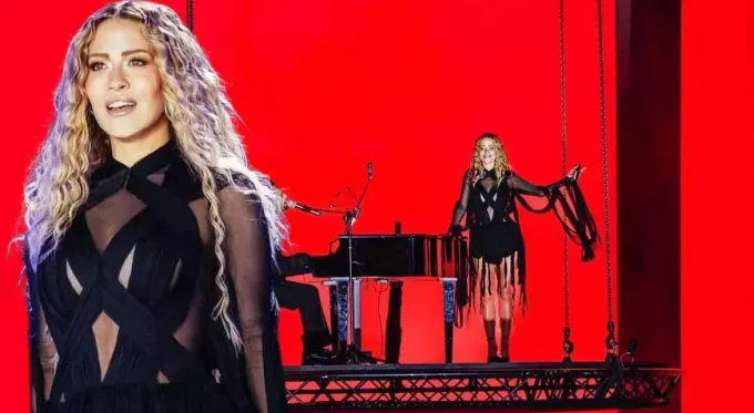 Derya Uluğ Sahnede Büyüledi: Cesur Tarzıyla Hayranlarını Mest Etti