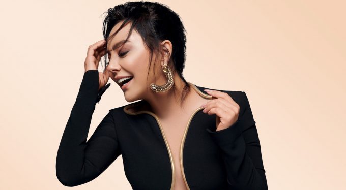 Ebru Gündeş Boşanıyor: Şubat Ayında Evlendiği Murat Özdemir ile Yollar Ayrıldı