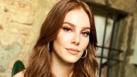Elçin Sangu’dan İzmir’deki Yangınlara Duygusal Yardım Çağrısı: “Artık Bir Şeyler Yapın!”
