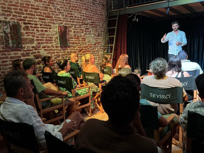 Erkan Kolçak Köstendil Ayvalık’ta Sanata Hayat Verdi: Kültür - Sanat Mekânı Açtı