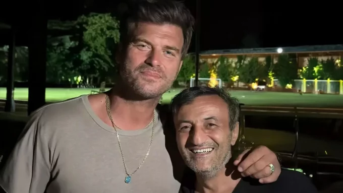 Ersin Korkut’tan Sosyal Medyayı Sallayan Paylaşım! “Teyzemin Oğlu” Notuyla Kıvanç Tatlıtuğ’u Etiketledi